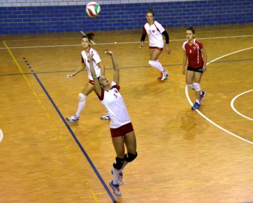 Azzi in palleggio