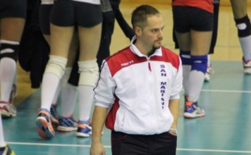 San Mariano pareggia i conti: 3-0 al Chiusi. In gara 2 di semifinale dominano le corcianesi, tutto si deciderà mercoledì in Toscana. Coach Farinelli: “Ora ci credo più di prima”