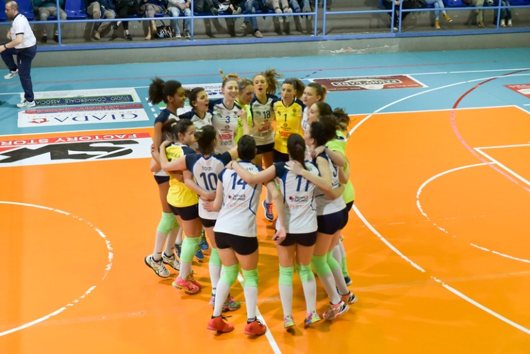 School Volley Bastia (foto gruppo)