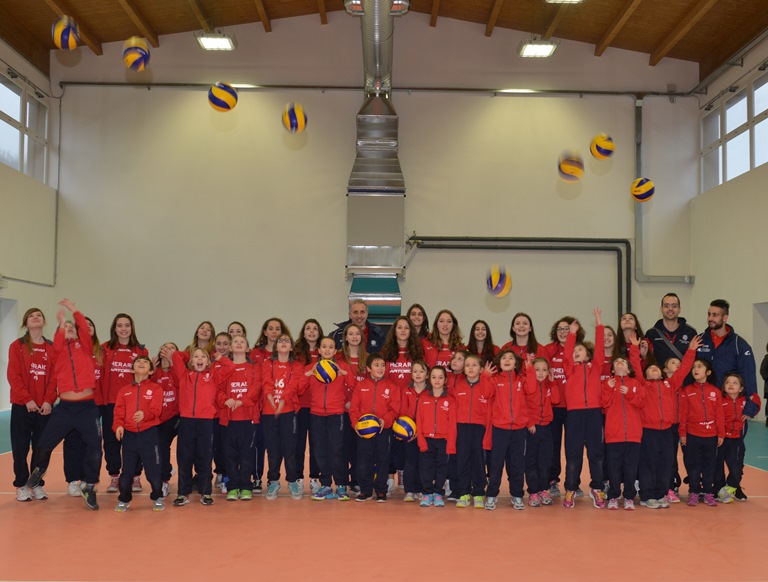 foto gruppo nuova palestra Pieve Santo Stefano