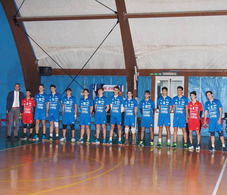 Intervolley Foligno (ingresso in campo)