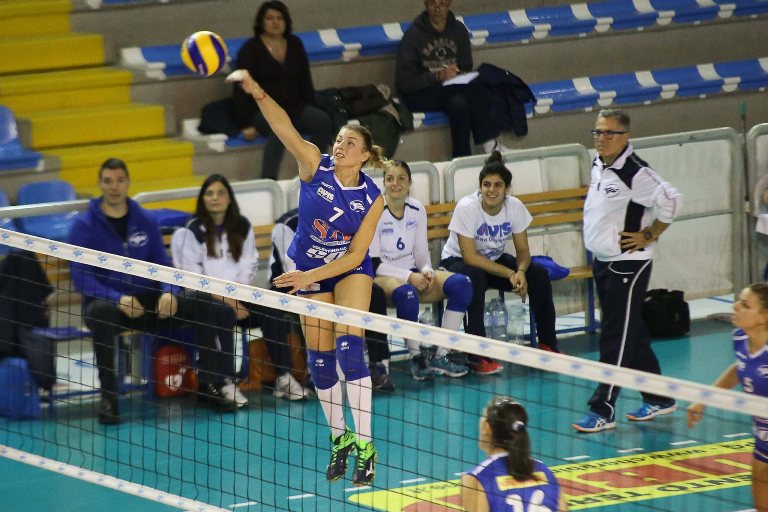 Gloria Lisandri (attacco)