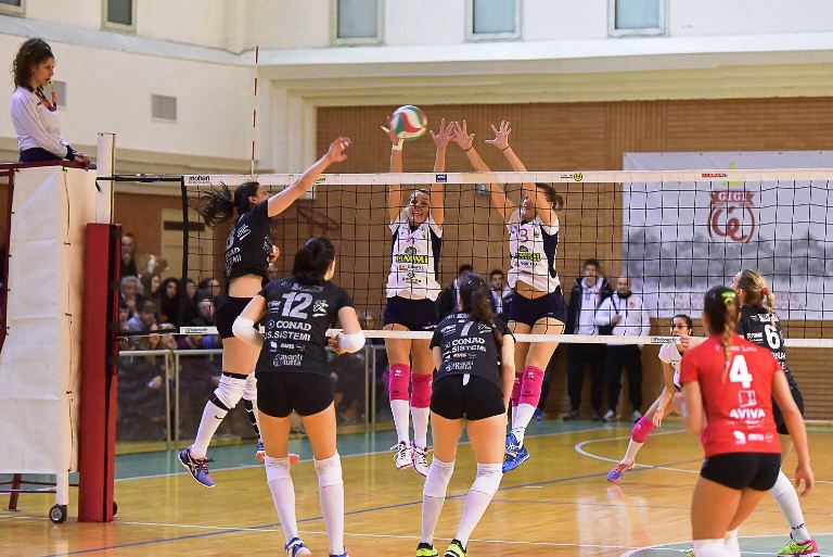 School Volley Bastia (azione di gioco)