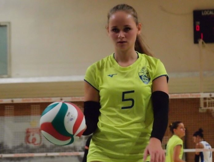 Nicole Sasso (al servizio) Sconfitta interna per la Limmi School Volley Perugia