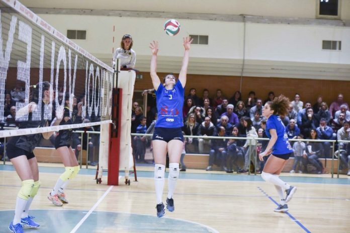 Claudia Stincone (fast per Iacobbi) Il punto sulla serie B femminile: Umbria sottotono