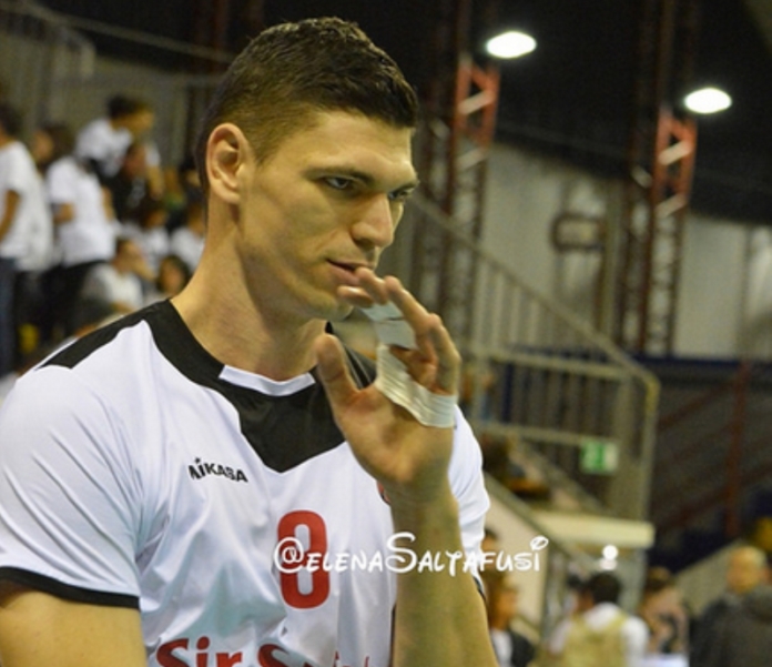 Podrascanin_Sir Safety Perugia Podrascanin “mura” gli entusiasmi: “Testa bassa e pensiamo a Siena”. Il post partita di Lube-Sir Perugia con le voci di “Potke”, De Cecco e Piccinelli