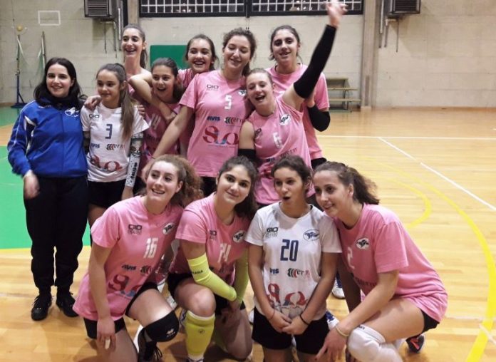 San giustino Volley - II divisione (festa vittoria) Ponte Felcino ferma la scalata di San Giustino