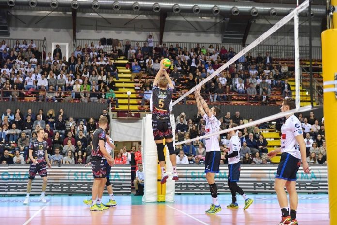 James Shaw (pallonetto prima intenzione) Il Fenerbahce prossimo avversario di Champions