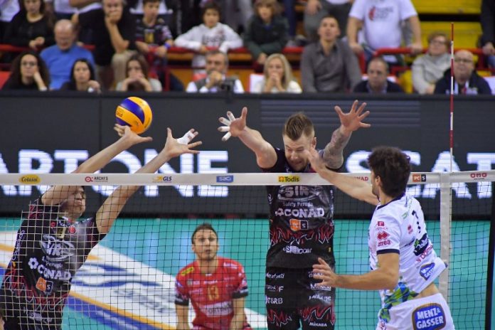 Zaytsev (muro) Inizia la serie di semifinale per i