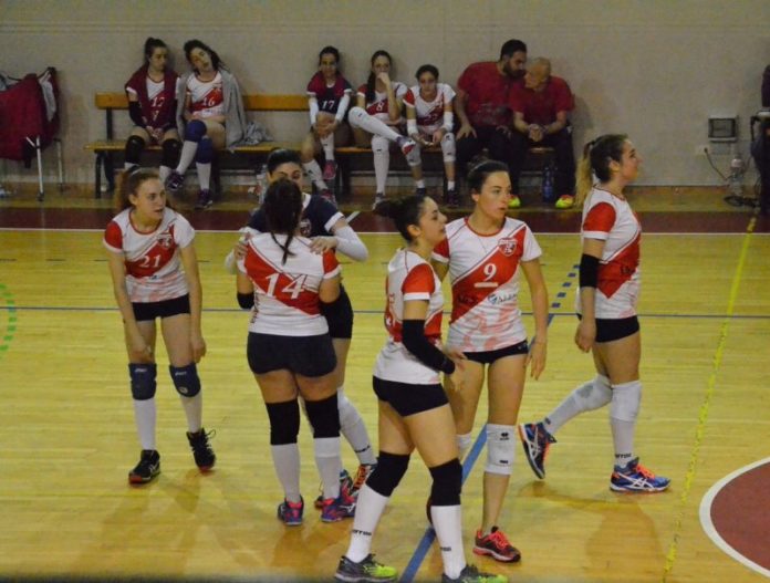 Pallavolo Perugia Galeno La Egs Galeno si aggiudica il derby della Pallavolo Perugia. Le ragazze di Capitini vincono gara 3 contro Centova e volano in finale con Narni
