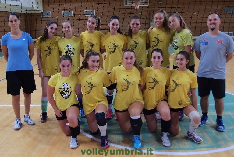 School Volley - under 16 Farinelli (2018-2019) Alla School Volley già in rampa di lancio una under 16