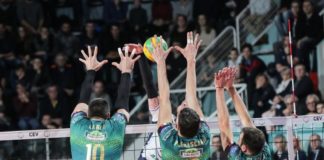 Sofferenza e tre punti: Sir di lotta a Tours. Successo per gli uomini di Bernardi nella seconda giornata del girone di Champions. In Francia è 3-1, Leon e Atanasijevic in gran spolvero