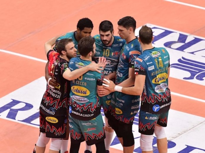 sir Sir, ora si pensa ai play-off: c'è Monza. Archiviata l'indolore sconfitta di Milano i Block Devils sono già con la testa a gara 1 contro i lombardi