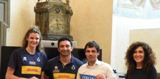 La nazionale italiana di volley sbarca a Perugia. Le ragazze di Mazzanti in visita dal sindaco Romizi in attesa della tre giorni di Vnl