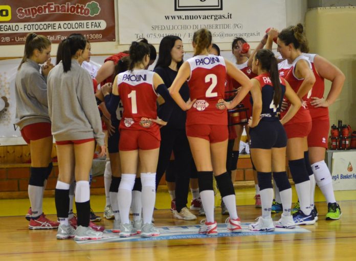 Umbertide Umbertide non sbaglia e mette in cascina punti importanti. Contro la School Volley arriva un meritato 3-1 per le ragazze di Rosi