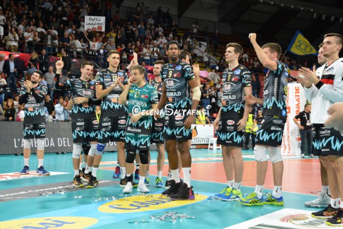 sir_ Sir, Piccinelli: