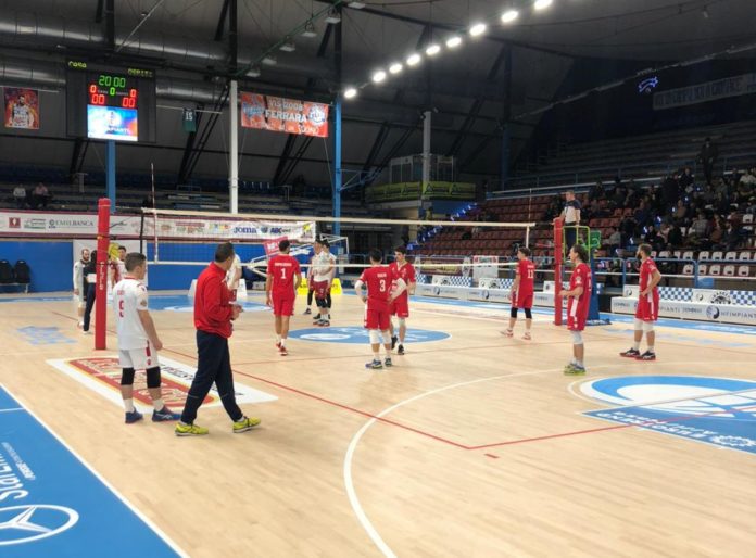 ferrara_città di castello job italia Torri dà un altro dispiacere alla Job Italia Castello. I ragazzi di Bartolini cadono 3-0 sul parquet ferrarese