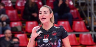 Capitan Angeloni: "Peccato per lo stop, la Bartoccini era in un buon momento". La schiacciatrice di Perugia: "A casa mi alleno in diretta social, la cosa mi dà stimolo"