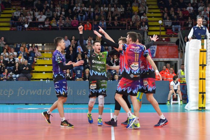 SIR_ 6 su 6: la Sir chiude il girone a punteggio pieno. Anche se a giochi fatti, pure Varsavia si arrende a una rimaneggiata Perugia per 3-1