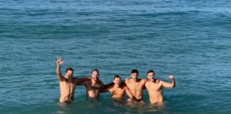 Per la Sir sapore di sale, di mare e di tre punti. All'indomani della vittoria di Vibo Valentia Atanasijevic e compagni si concedono un fuori programma sulle spiagge calabresi 