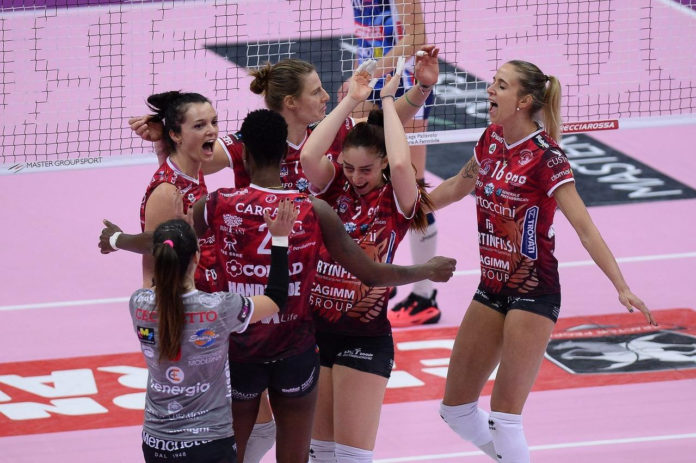 bartoccini esultanza Bartoccini: contro Scandicci servono punti. Buoni segnali contro la corazzata Conegliano, ma adesso alle perugine serve la vittoria
