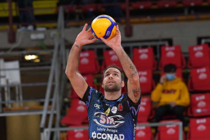 Dragan TRAVICA Travica:
