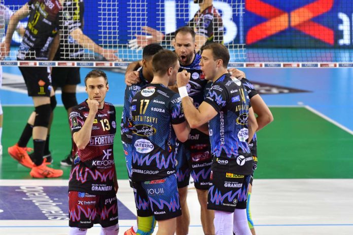 Con 'Bata' (e Plotnytskyi) si vince: la Sir si prende gara 2. Coach Fontana rimette in campo Atanasijevic e Perugia sbanca Civitanova al tie-break. Ma fondamentali le battute dell'ucraino