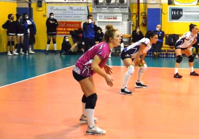 benedetta mannelli Il club perugino ingaggia il libero aretino.