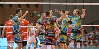 Fanalino di coda affondato per 3-0 sotto i colpi di Leon e compagni