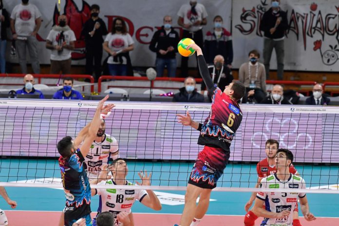 Perugia vuole la vittoria piena nell'andata di semifinale. Grbic:
