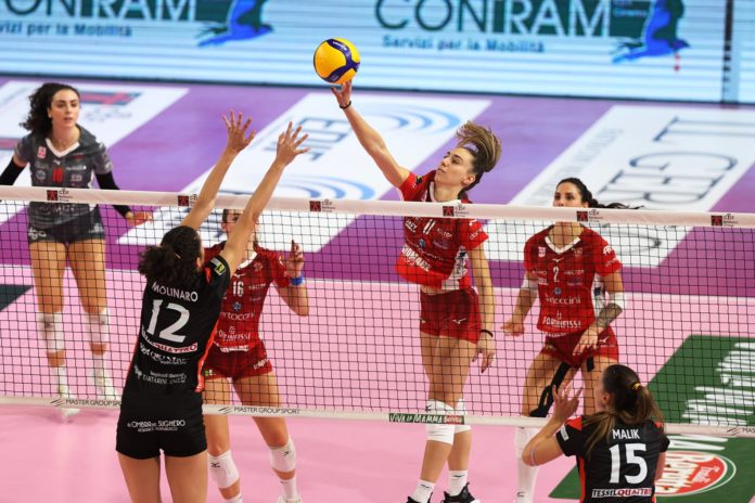 bartolini bartoccini Al PalaBarton arriva Macerata. Coach Bertini:
