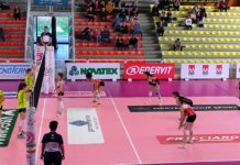 Le biancorosse entrano in campo solo nel terzo set, per il resto è un monologo delle comasche. Coach Marangi: “Partita a due facce”