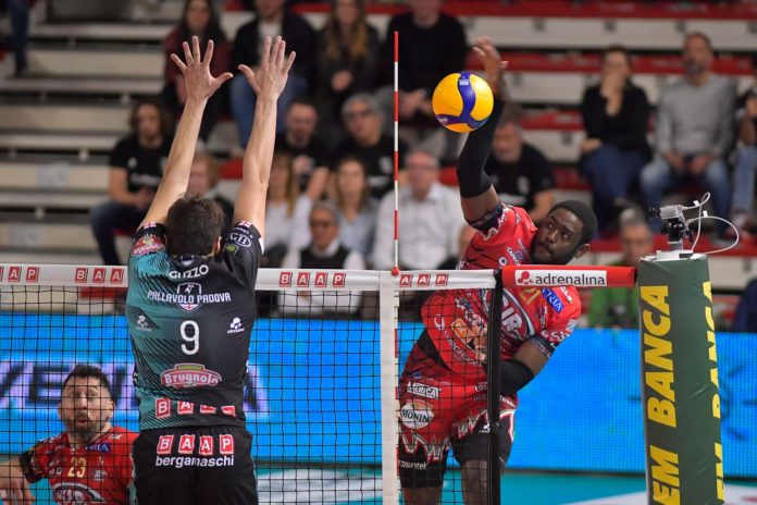 sir padova cardenas Un set serviva ai Block Devils e un set è arrivato (k.o. per 3-1). Ora in semifinale dei Play-off Challenge c'è Modena