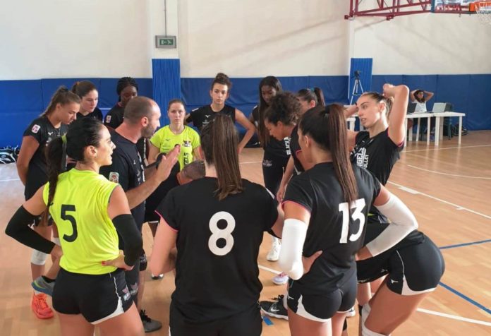 Roma Perugia 4 Le capitoline si prendono tutti i quattro set della seconda amichevole, ma non tutto è da buttare per le Black Angels. Coach Giovi: