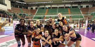 Ennesima vittoria per la squadra di coach Giovi nella difficile trasferta siciliana. Recupero super nel secondo parziale, Traballi Mvp. La schiacciatrice di Perugia: “A un tratto c’era la percezione di essere invincibili”