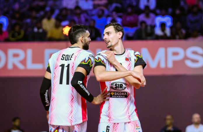 Sebastian SOLÉ, Simone GIANNELLI 3-0 semplice rifilato alla formazione indiana. Ora è sfida ad Ankara per l'accesso alla finale