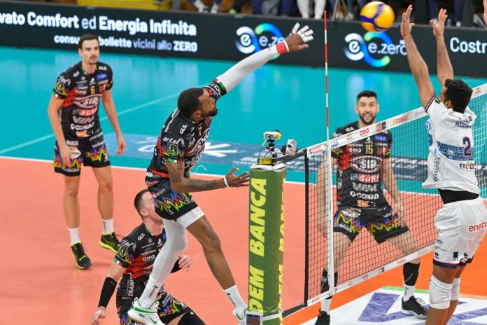 Nel giorno di Santo Stefano Perugia viene rimontata dall'Allianz che prevale al tie-break