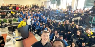 Leon e Semeniuk fanno tappa al Liceo artistico, scientifico e sportivo "Mazzatinti" di Gubbio