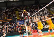 Block Devils al PalaBarton per proseguire la preparazione al match di sabato al PalaPanini. Ropret e Flavio ospiti dell'Istituto Superiore Bonghi di Assisi
