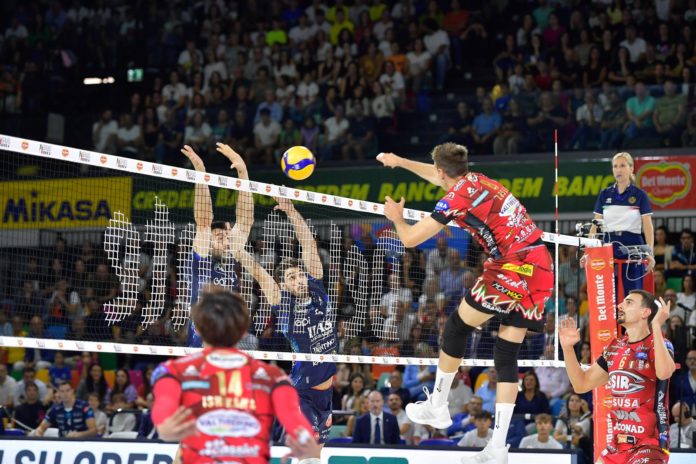trento sir Flavio e Rychlicki da una parte, Colaci, Giannelli, Candellaro e Lorenzetti dall'altra
