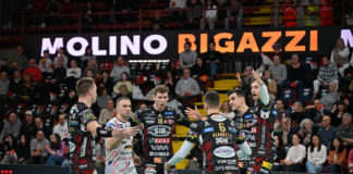 I Block Devils partono lenti e lasciano il primo set, poi recuperano e portano a casa tre punti