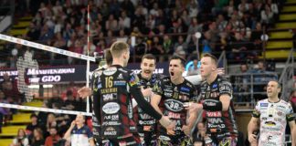 Perugia, sopra di due, si fa pareggiare. Al tie-break gli uomini di Lorenzetti sono implacabili