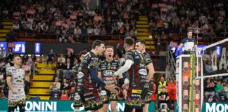 I Block Devils concedono un solo set ai brianzoli. Continua il testa a testa con Trento, decisiva l'ultima giornata
