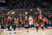 A Tokyo i Block Devils battono 3 a 1 la squadra locale dei Suntory Sunbird