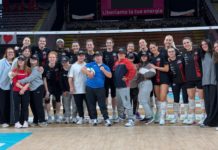 Un pallone, un sorriso, un abbraccio: la magia di “Uno in Più” al fianco delle Black Angels